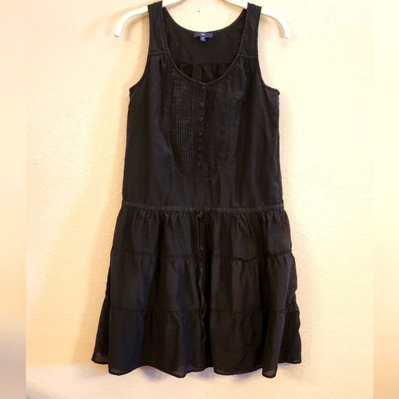 GAP Dresses & Skirts - Gap Black Pleated Dress Size Small. Sleeveless. Light. Buttons.
